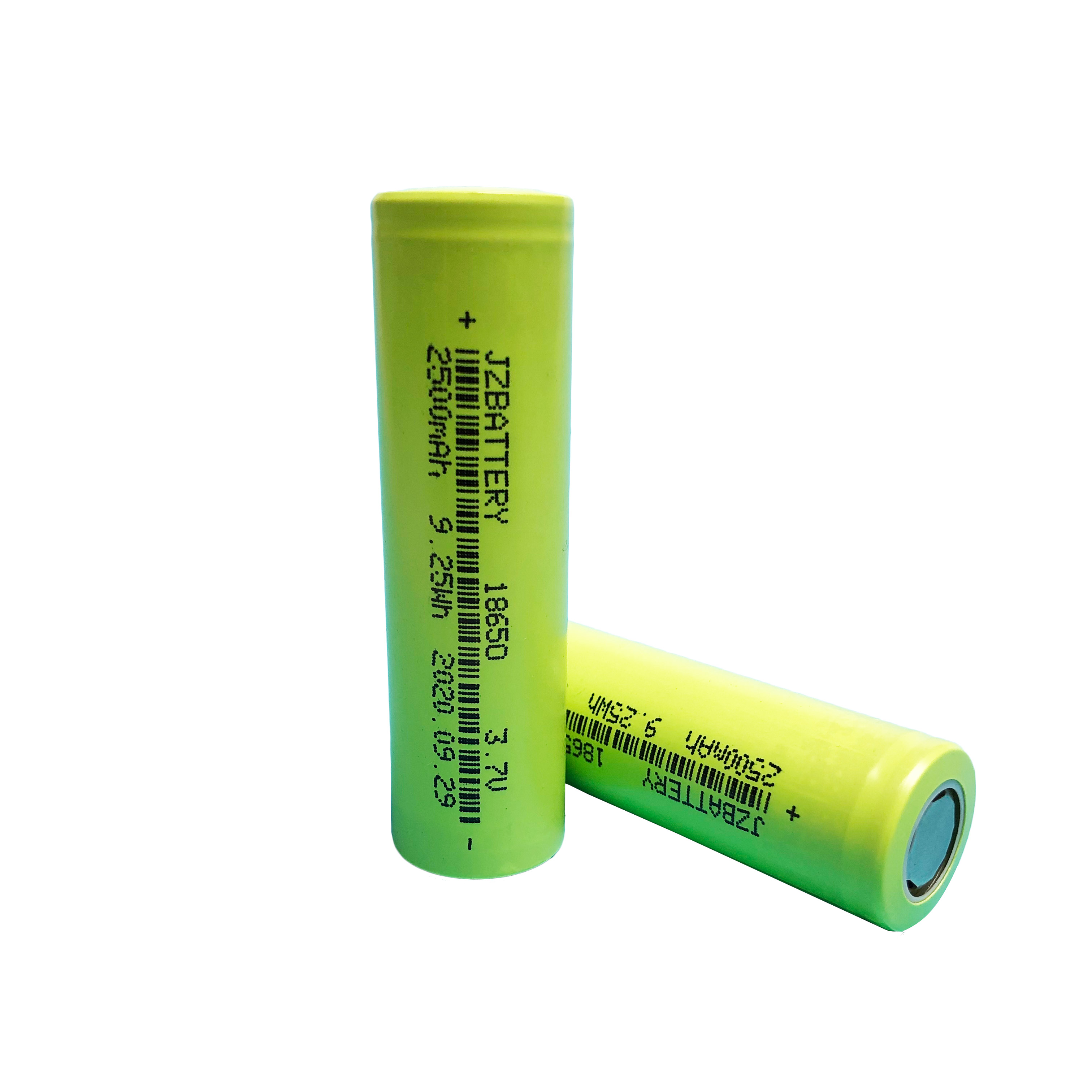3.7V 2500mAh 18650 Rechargeable Cylindrical Li-ion Battery