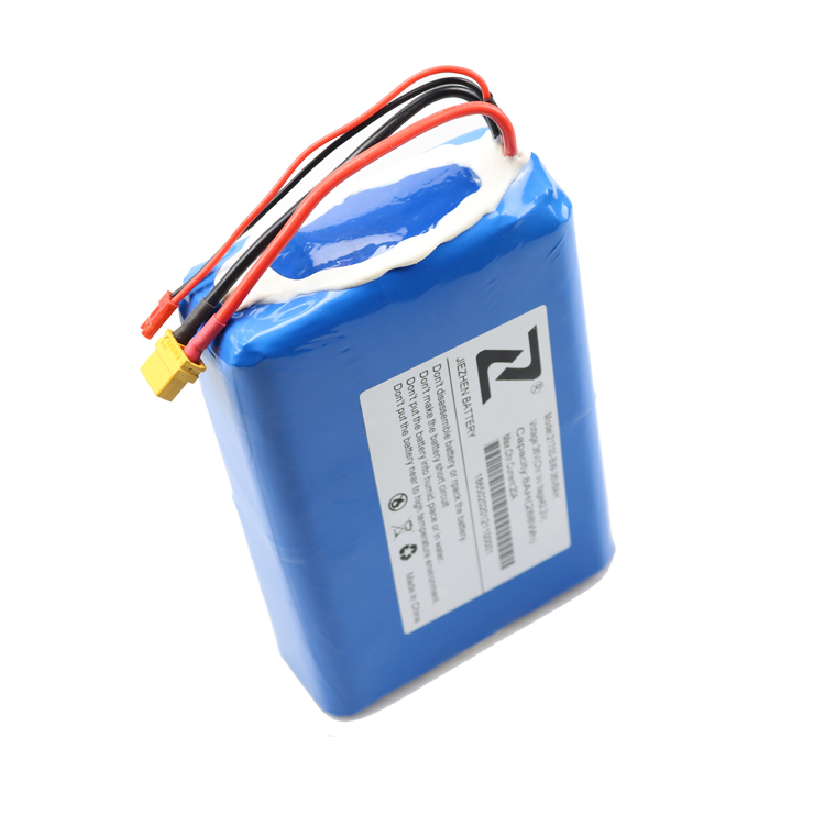 Why is lithium battery three lines, what is the role of each line?